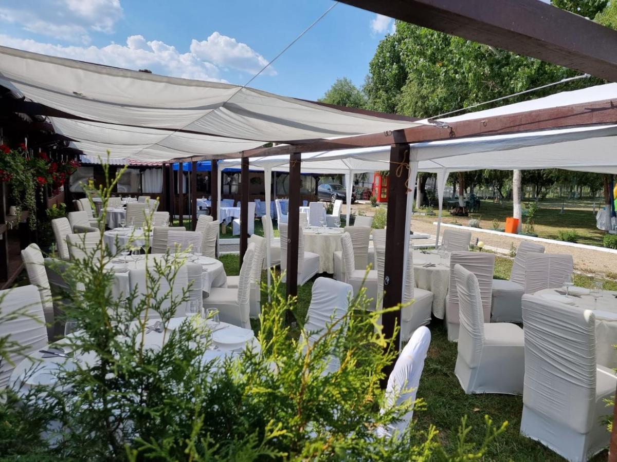 Villa Gigios Sport&Relax à Bailesti Extérieur photo