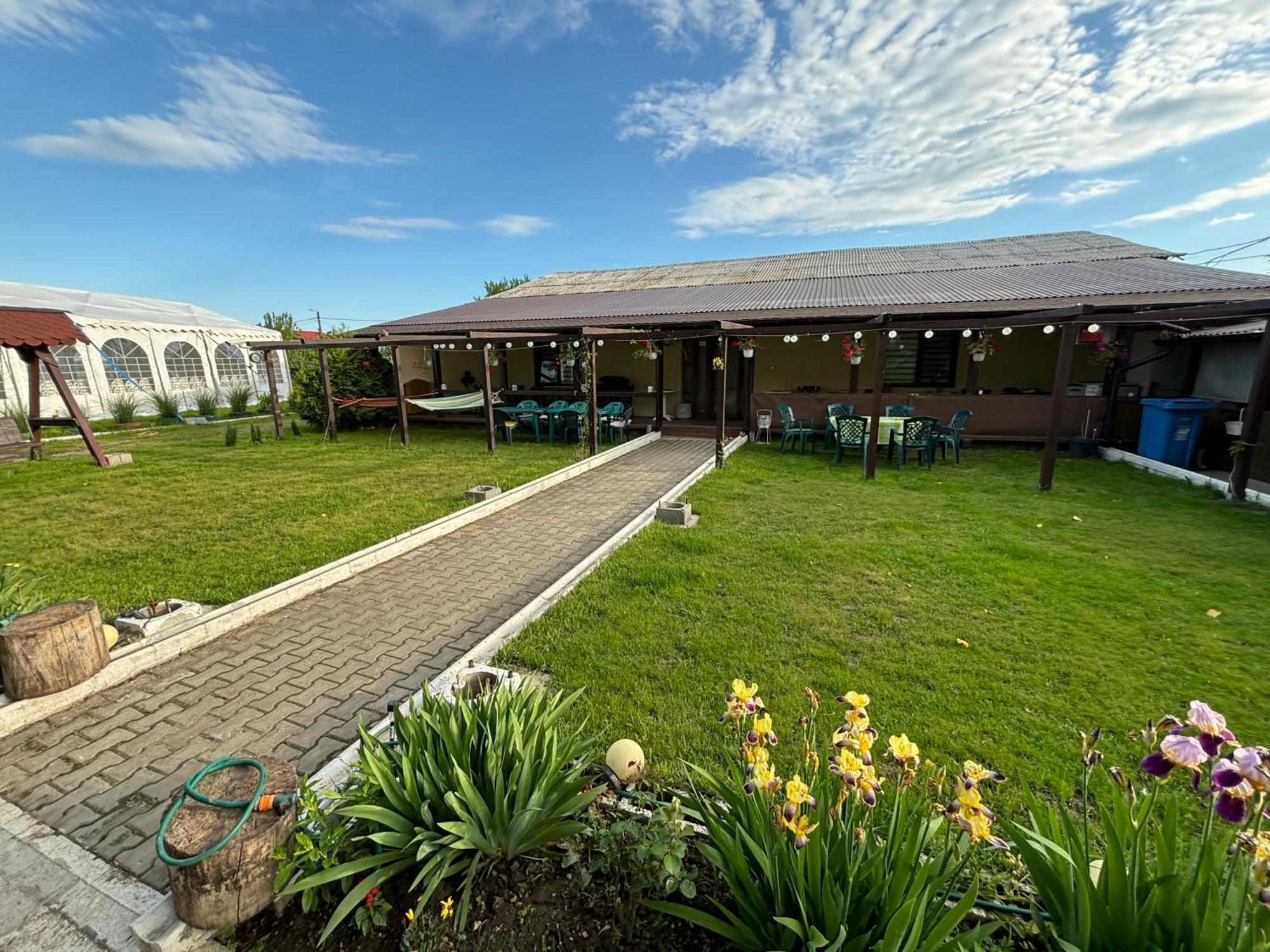 Villa Gigios Sport&Relax à Bailesti Extérieur photo